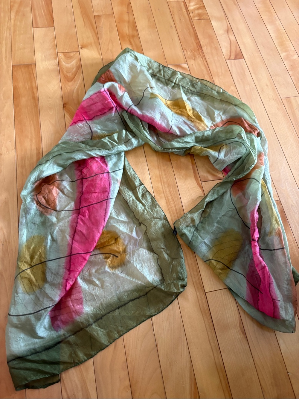 Women’s Silk Scarf Green Pink Made in India Art Luxurious Glamour